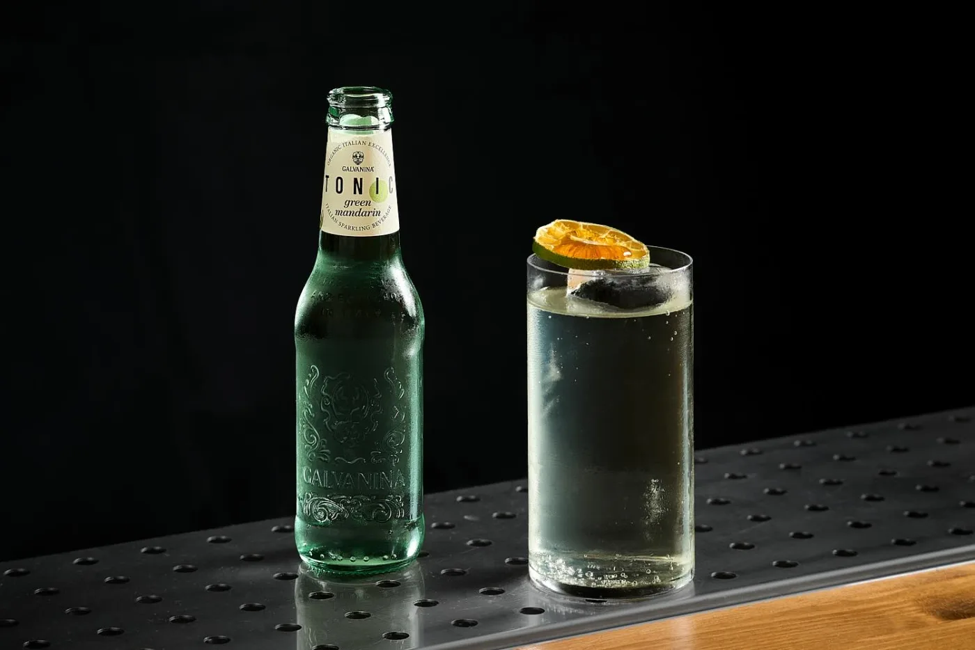 Green Is The Colour: elegante cocktail analcolico con Tonica al Mandarino Verde
