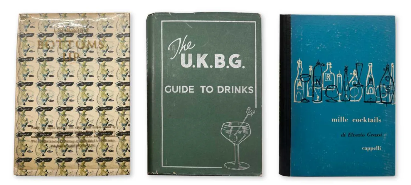 Alcuni libri di cocktail storici: “The UKBG Guide To Drink”, “Bottoms Up” e “Mille Cocktails” di Elvezio Grassi