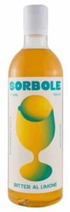 una bottiglia di sorbole bitter al limone