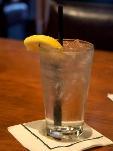 Se il ghiaccio galleggia, come in questo drink, le proporzioni non sono state rispettate.