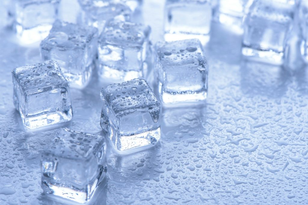 ghiaccio giovanni ceccarelli cocktail engineering ice in drinks