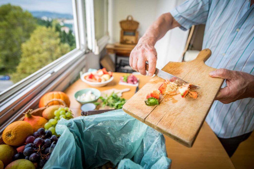 Scarti alimentari che finiscono nella differenziata